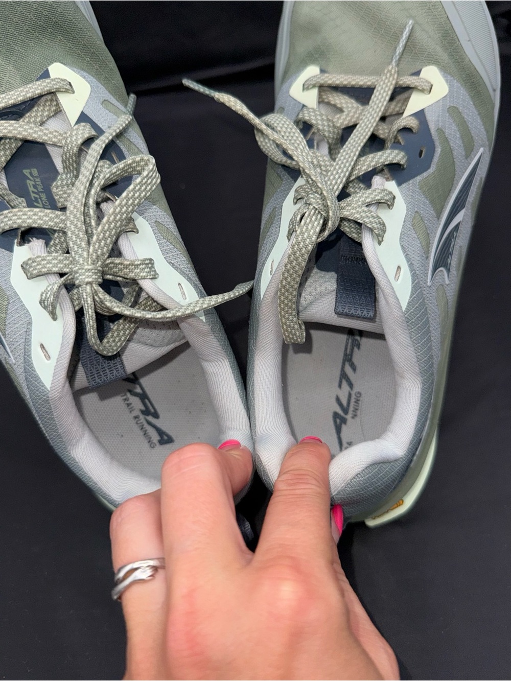 Altra Lone Peak 9+ Trail Running Shoes 10.5 Green Vibram Gorpcore Hiking Sneaker - Picture 12 of 13